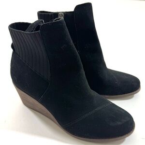 New Toms Sadie Suede Ankle Booties Black Size 7.5 Wedge Heel